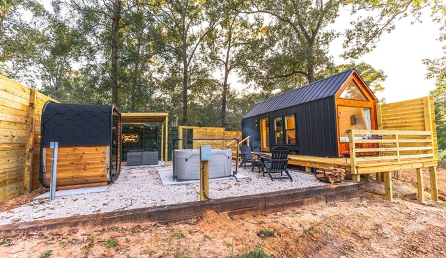 Zen Den Cabin (Houston)