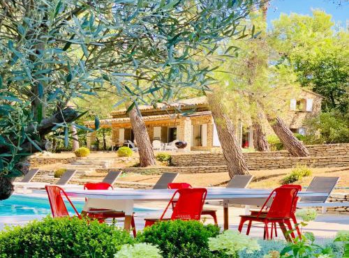 Zen et Chic, juste à coté de la Bastide de Marie