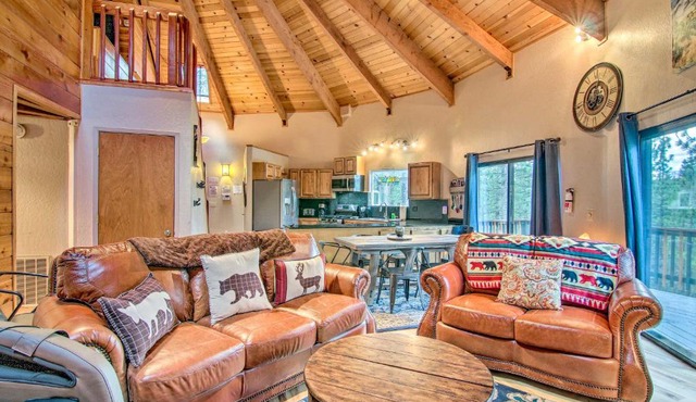 ZEN FOREST MOUNTAIN RETREAT Tahoe Home with Hot Tub
