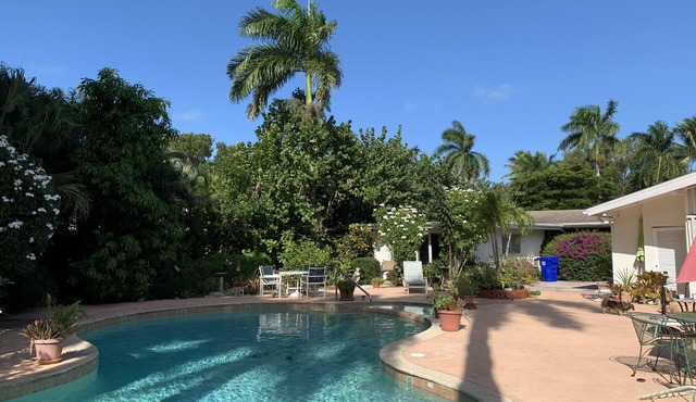 Zen Garden Guest House w Pool n Golf n Beach