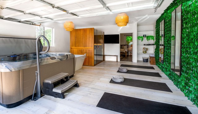 Zen-Hot Tub,Cold Plunge,Infrared Sauna,Red Light Therapy,Yoga