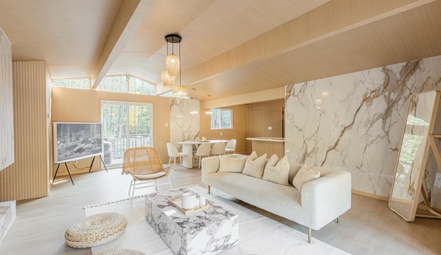 Zen Lakeside Haven – Where Japandi Calm Meets Modern Luxuryn