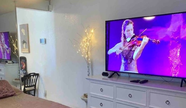 Zen OnWater*Cottage King*Free *WiFi*PARK near* Bch