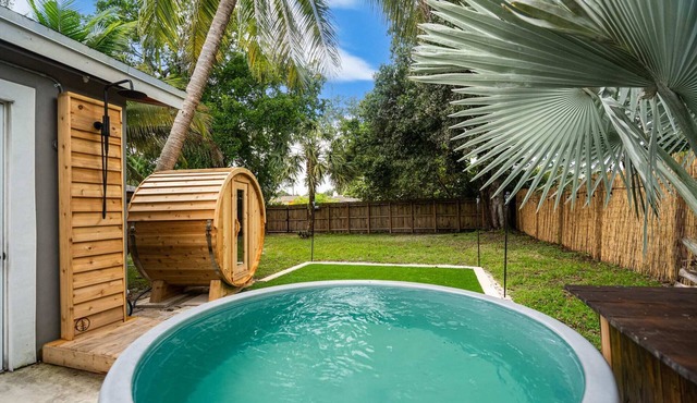 Zen Retreat - Sauna, Pool, Cold Plunge & More!