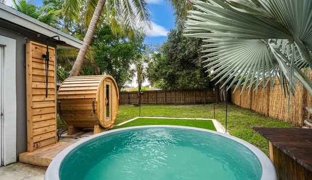 Zen Retreat - Sauna, Pool, Cold Plunge & More!