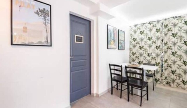 Zen Room/Little Italy/Ocean