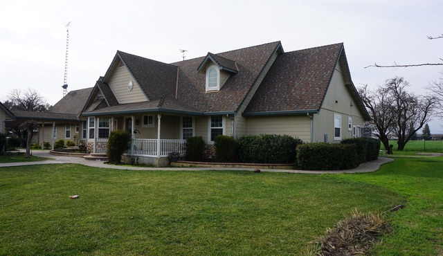 ZenithVilla - Carpe Diem with intimate large groups