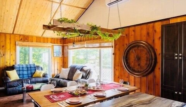 Zenitude 2 waterfront cottage