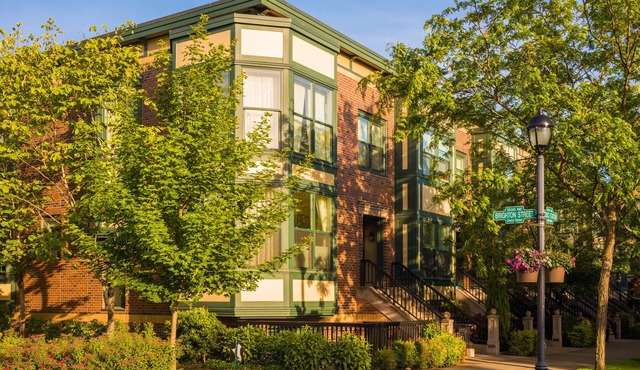 ZenStay Brownstone by the Central Park!