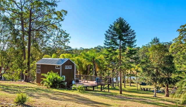 Zepher at Les Luna Su