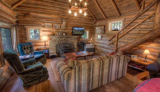 Zephyr Cabin, Private Beach (NVH0581)