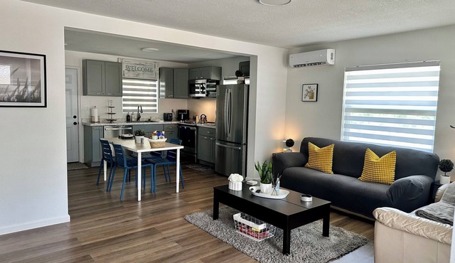 Zephyrhills Downtown Home
