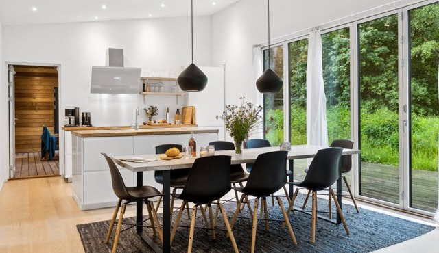 "Zezilie" - 500m from the sea by Interhome