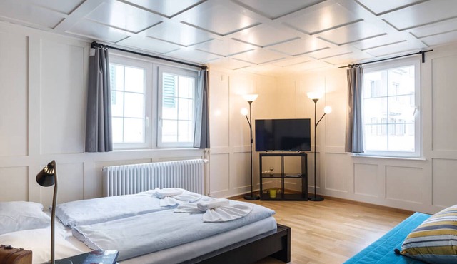 ZG Zeughausgasse IV - HITrental Apartment