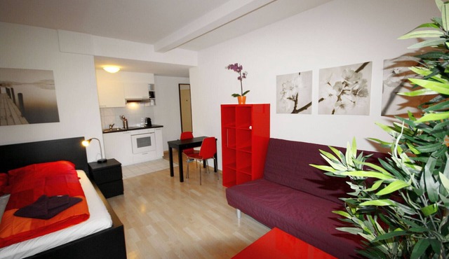 ZH Bartlett - Stauffacher HITrental Apartment