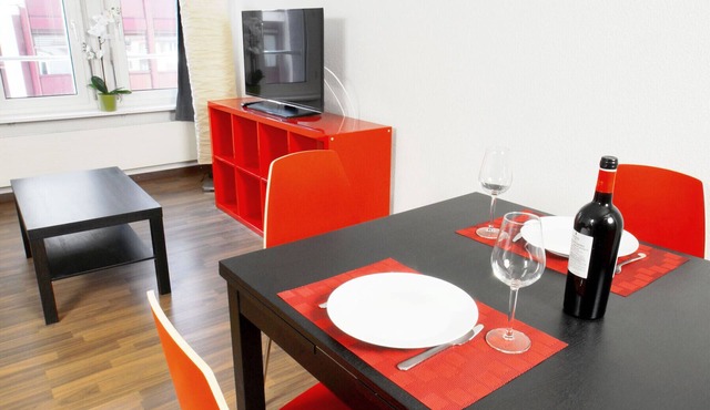 ZH Blueberry lll - Oerlikon HITrental Apartment