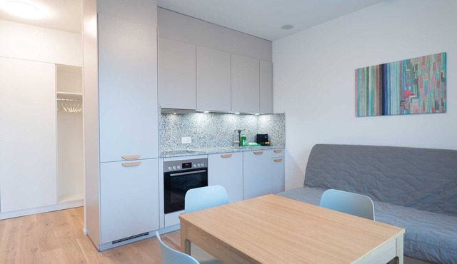 ZH Green 5- Letzigrund HITrental Apartment