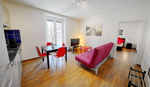ZH Raspberry ll - Oerlikon HITrental Apartment