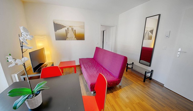 ZH Raspberry - Oerlikon HITrental Apartment