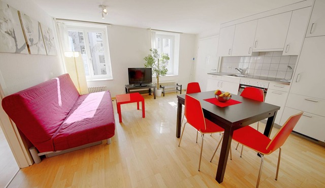 ZH Rodriguez - Stauffacher HITrental Apartment