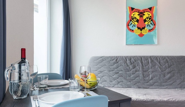 ZH Tiger III - Altstetten HITrental Apartment