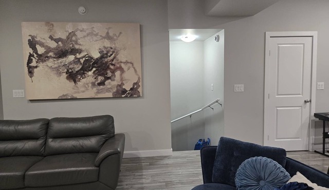 Zillion’s luxury 4 beds 3bathsfully furnished townhouse in South Pointe
