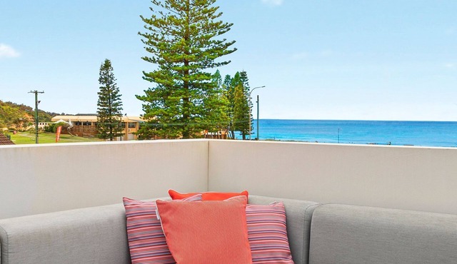 Zinc - a secluded paradise nestled in the heart of Narrabeen on the wonderful Northern Beaches.