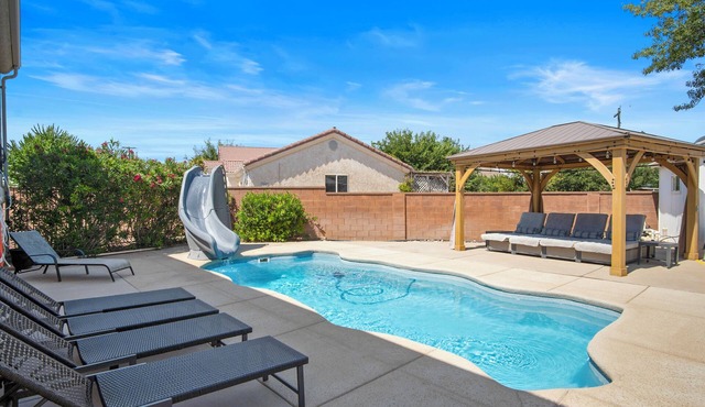 Zion Desert "Cruise" House - private pool, hot tub & game room
