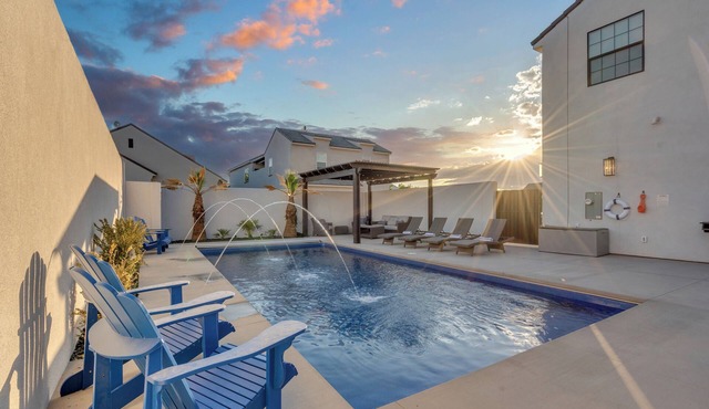 Zion Luxury, PRIVATE POOL, Hot Tub, Pickleball, Ping Pong, Gaming, 5 Bdrms Sleeps 20 Sand Hollow