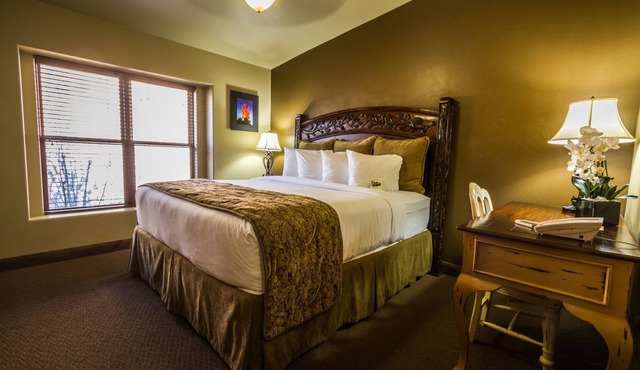 Zion Park Retreat | 1 Unit | Steps from Zion National Park Entrance and Shuttles