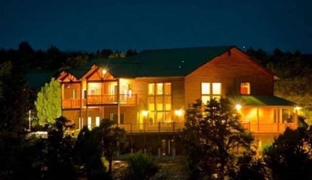 Zion Summit. Luxury 7 Bedroom Home. Hike into Zion National Park