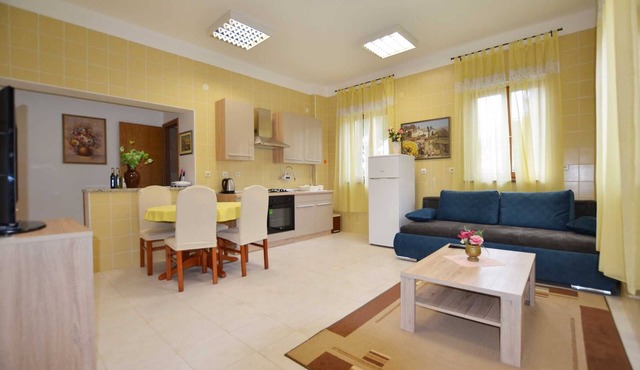 Žminj Apartment 4 with parking