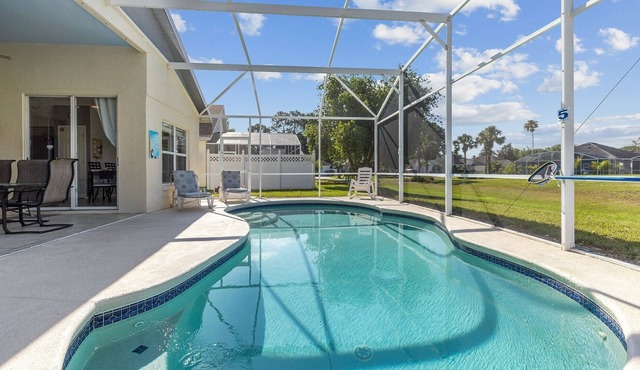 Zoe's Golf Villa (4-Bedroom Home) with Pool - Handicap accessible - Pets Allowed by RedAwning