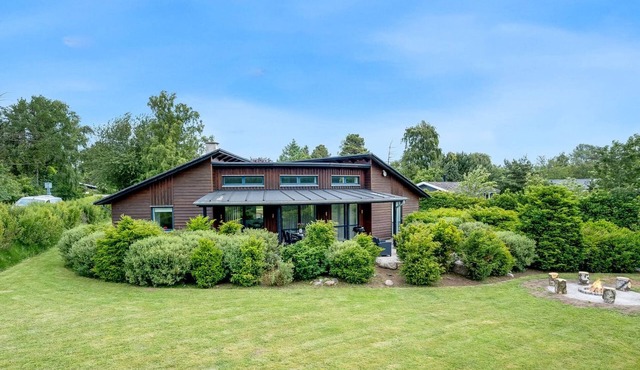 "Zuhra" - 250m from the sea by Interhome