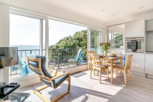 Redcliffe Apartments 