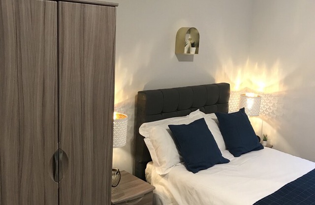 1 Bed studio great for Business