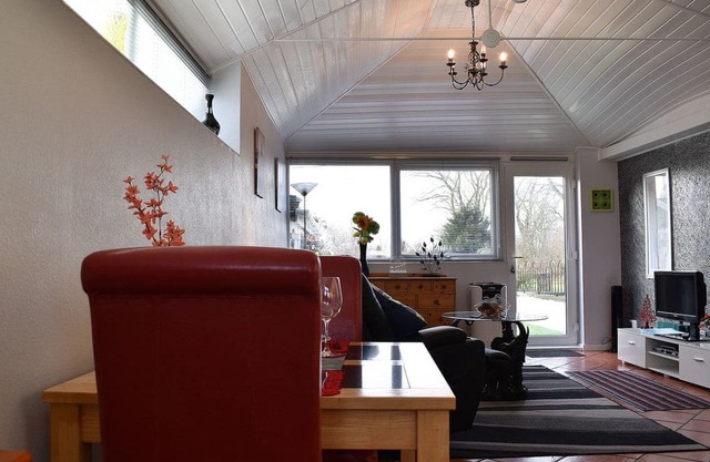 1 bedroom accommodation in Lowestoft