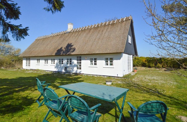 1 bedroom accommodation in Torrig L