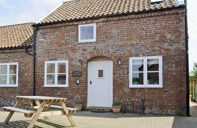 1 bedroom accommodation in Buckton, near Flamborough