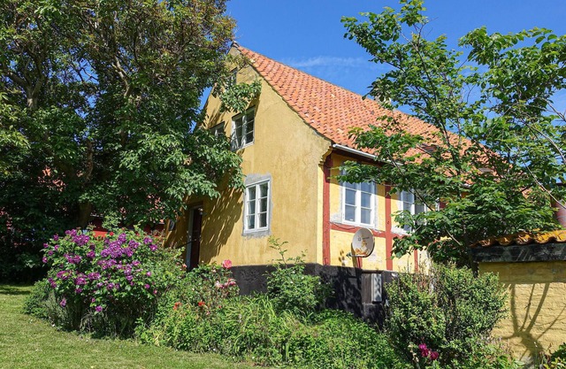 1 bedroom stunning apartment in Svaneke