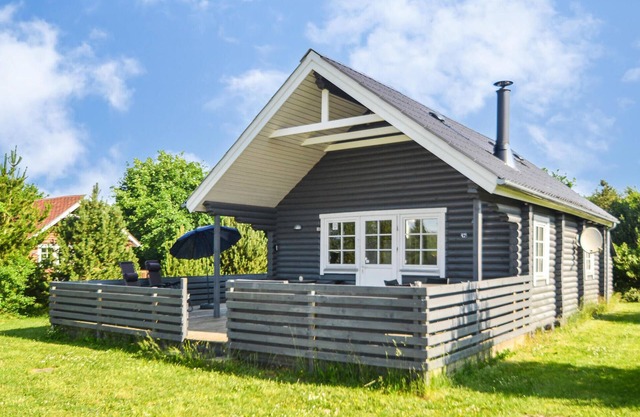1 bedroom stunning home in Hovborg