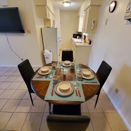 1 BR APT w/ the Essentials, 15 mins to Ft Hood #14
