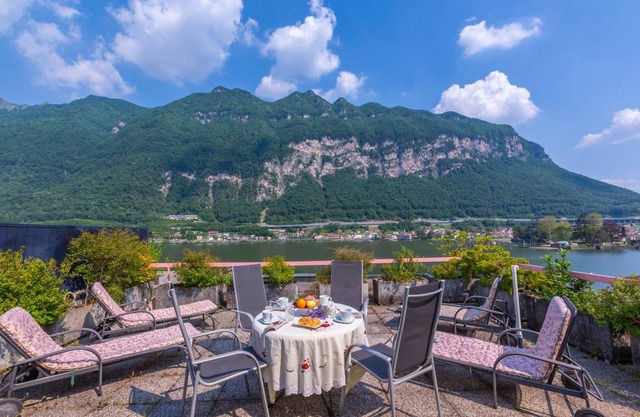 100 m² Apartment ∙ 2 bedrooms ∙ 6 guests