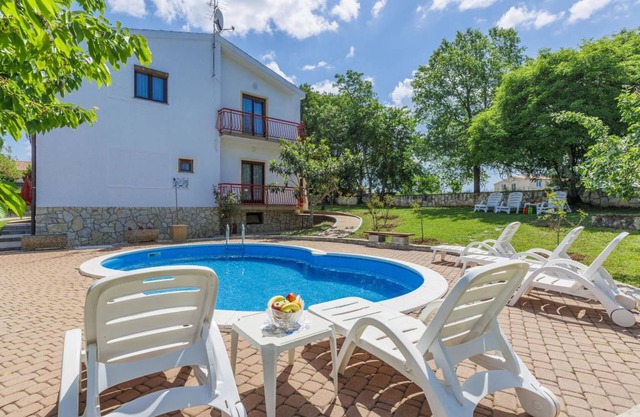 100 m² Apartment ∙ 3 bedrooms ∙ 6 guests