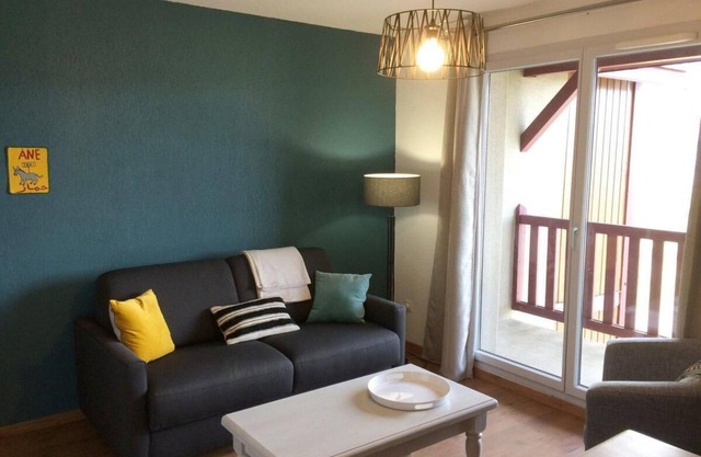 100m from resort center, 1st floor, jacuzzi, hammam, balcony, tv, ski locker, 32m², Peyragudes