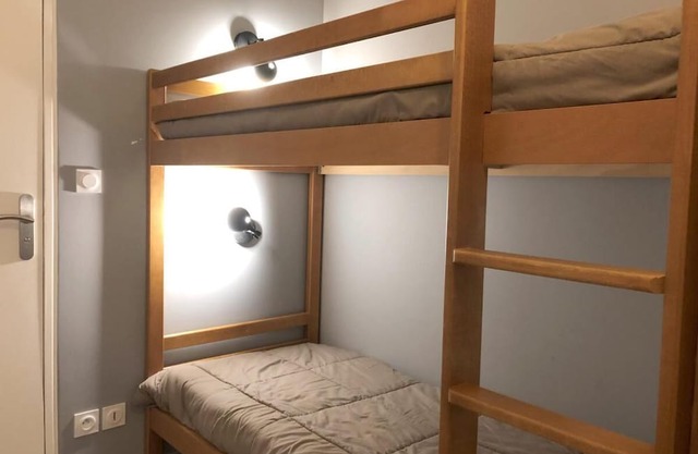 100m from resort center, 1st floor, balcony, tv, ski locker, 23m², Peyragudes