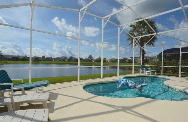 1029 3 Bedroom Pool Home, Eagle Pointe Kissimmee