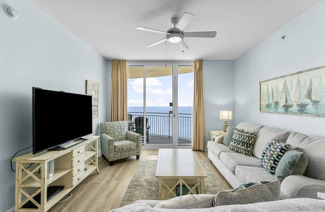 103 m² Condo ∙ 2 bedrooms ∙ 6 guests