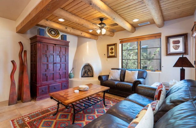105 m² Condo ∙ 2 bedrooms ∙ 4 guests