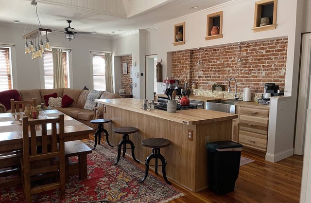 107 m² Apartment ∙ 1 bedroom ∙ 2 guests